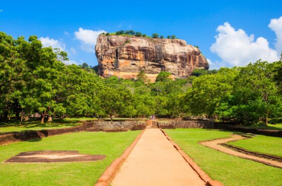Top Destinations in Sri Lanka and Travel Tips for a Memorable Trip